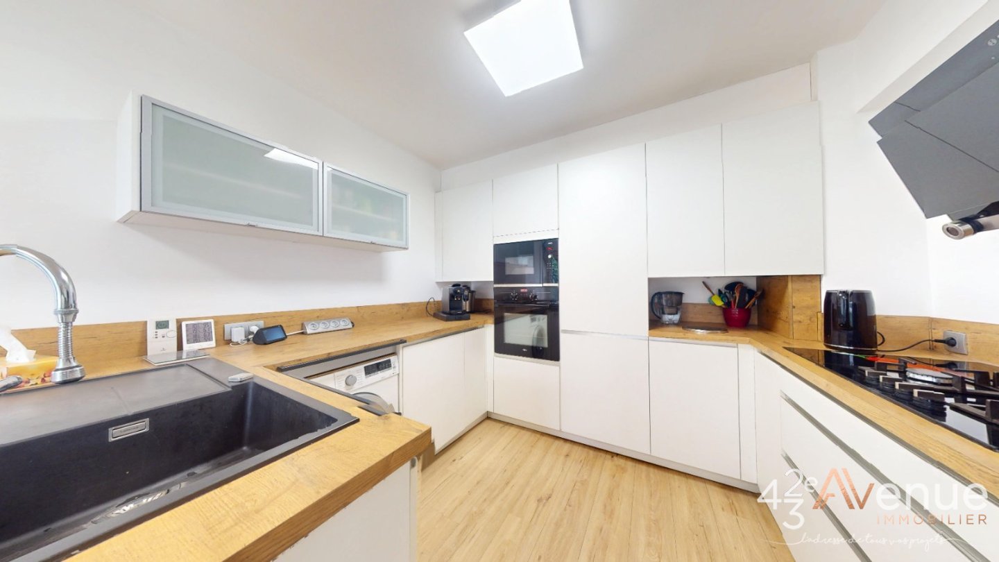 MAISON A VENDRE - ST ETIENNE CHATEAUCREUX - 127.9 m2 - 289 000 &euro;