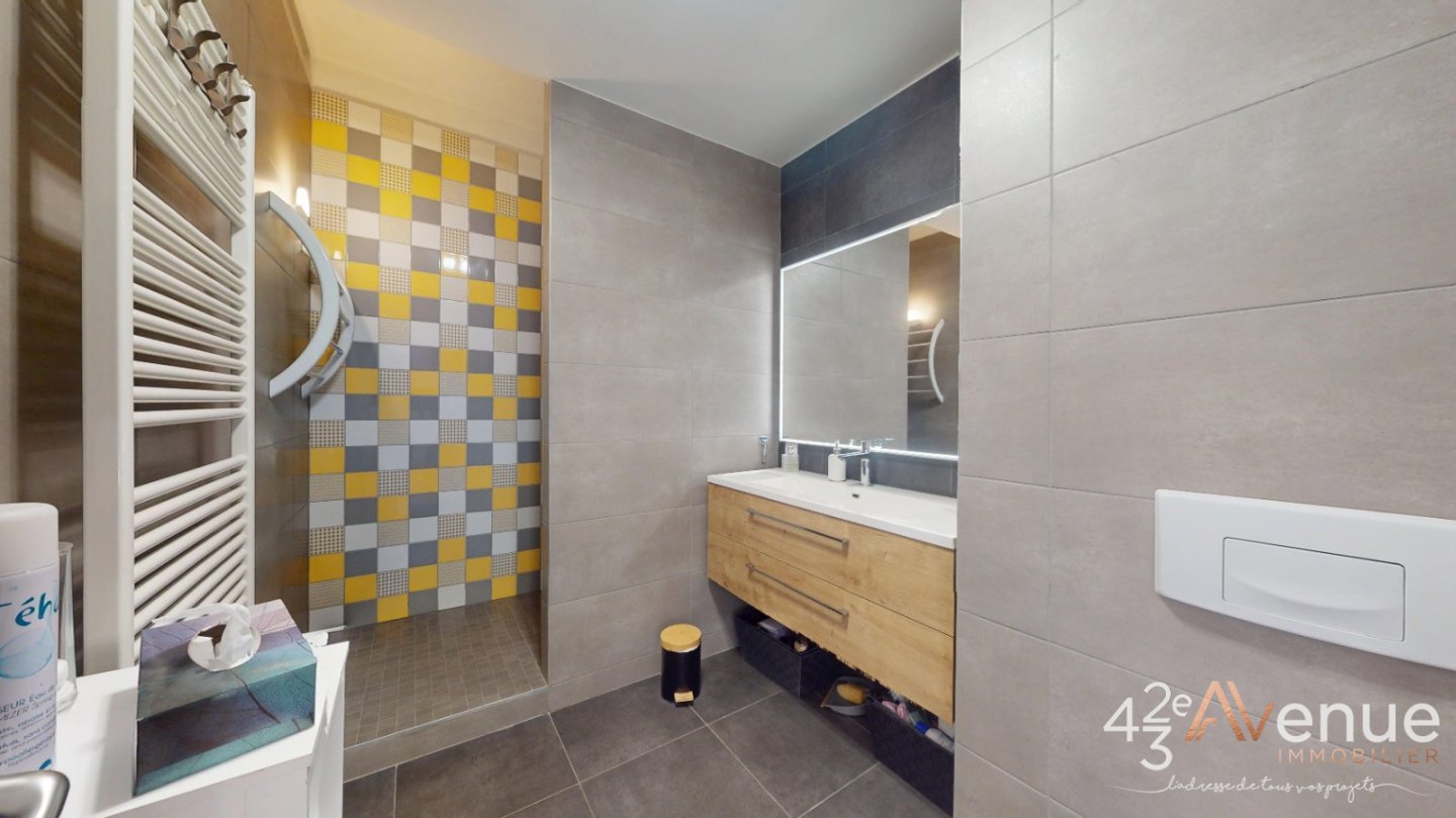 MAISON A VENDRE - ST ETIENNE CHATEAUCREUX - 127.9 m2 - 289 000 &euro;