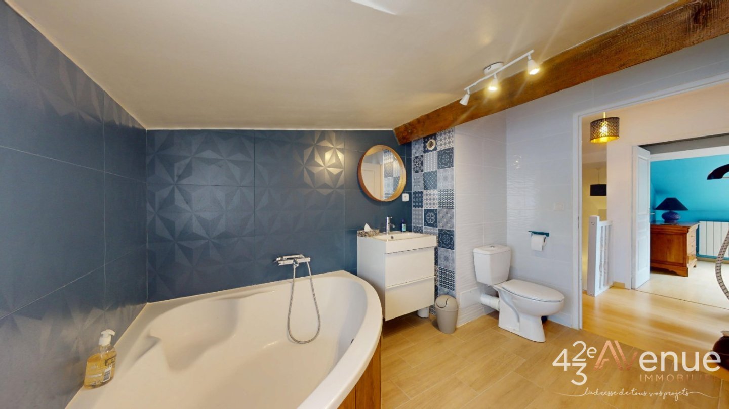 MAISON A VENDRE - ST ETIENNE CHATEAUCREUX - 127.9 m2 - 289 000 &euro;