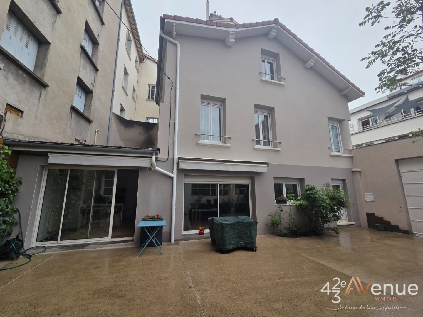MAISON A VENDRE - ST ETIENNE CHATEAUCREUX - 127.9 m2 - 289 000 &euro;
