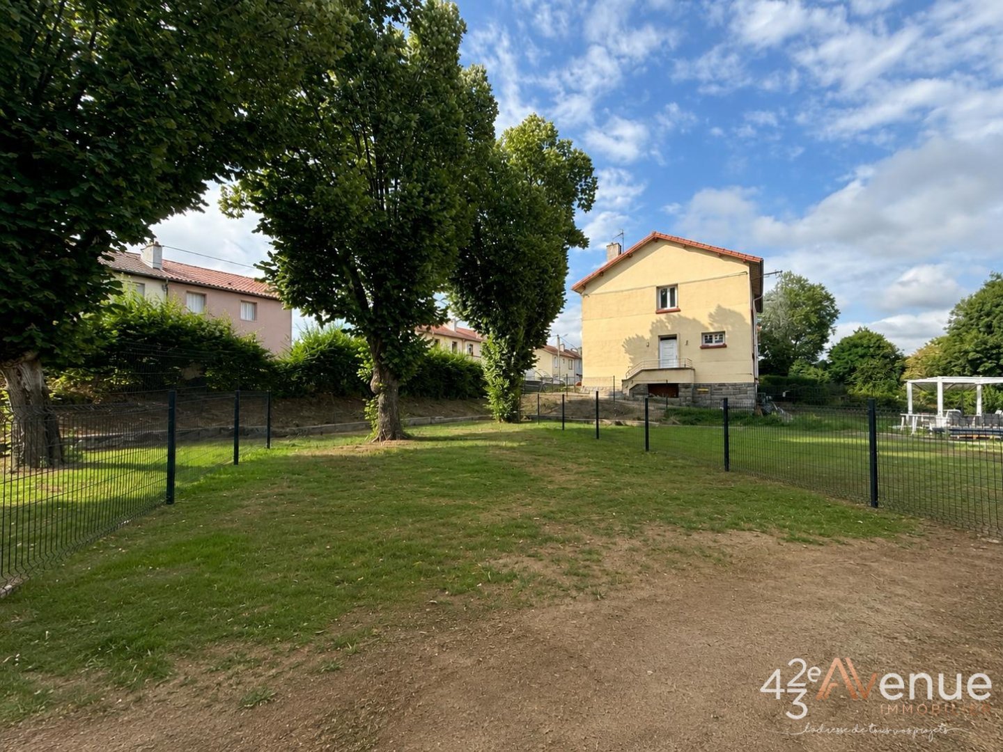 MAISON A VENDRE - ST ETIENNE ZI MEONS - 120 m2 - 225 000 &euro;