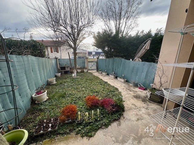 MAISON A VENDRE - ST GALMIER - 93.92 m2 - 178 000 &euro;