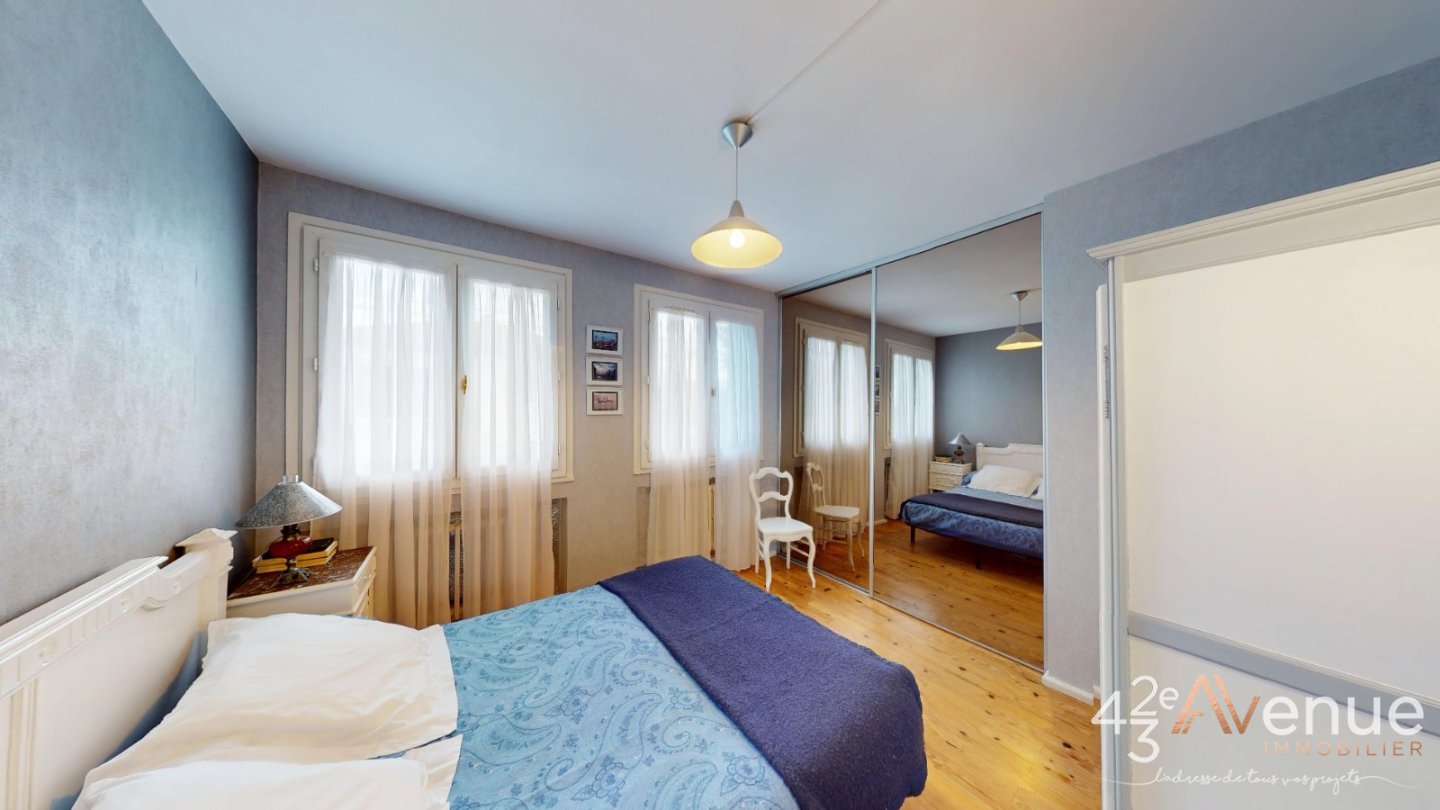 MAISON A VENDRE - ST GENEST LERPT - 90 m2 - 264�000�&euro;