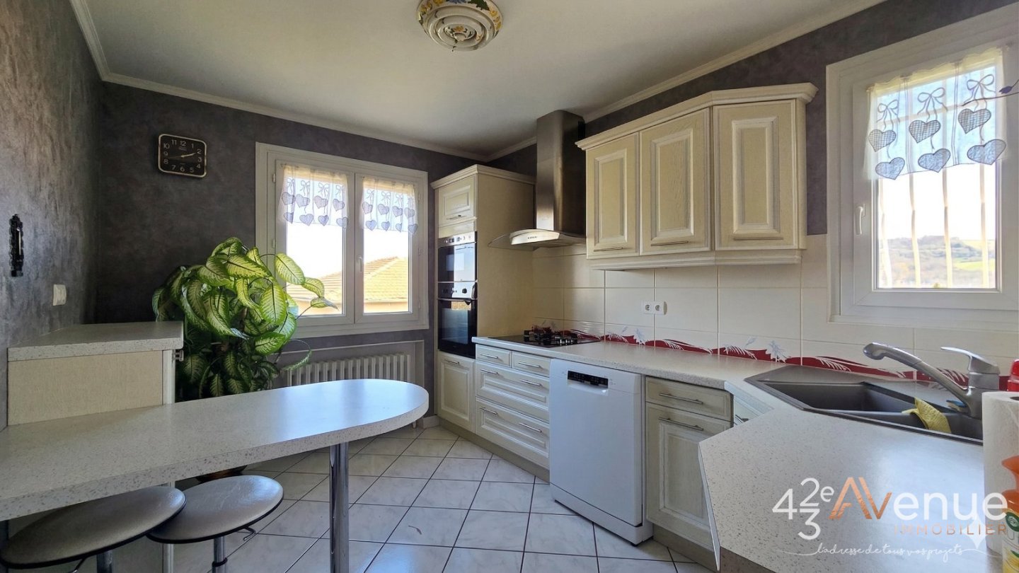 MAISON A VENDRE - ST GENEST LERPT - 67 m2 - 199�900�&euro;