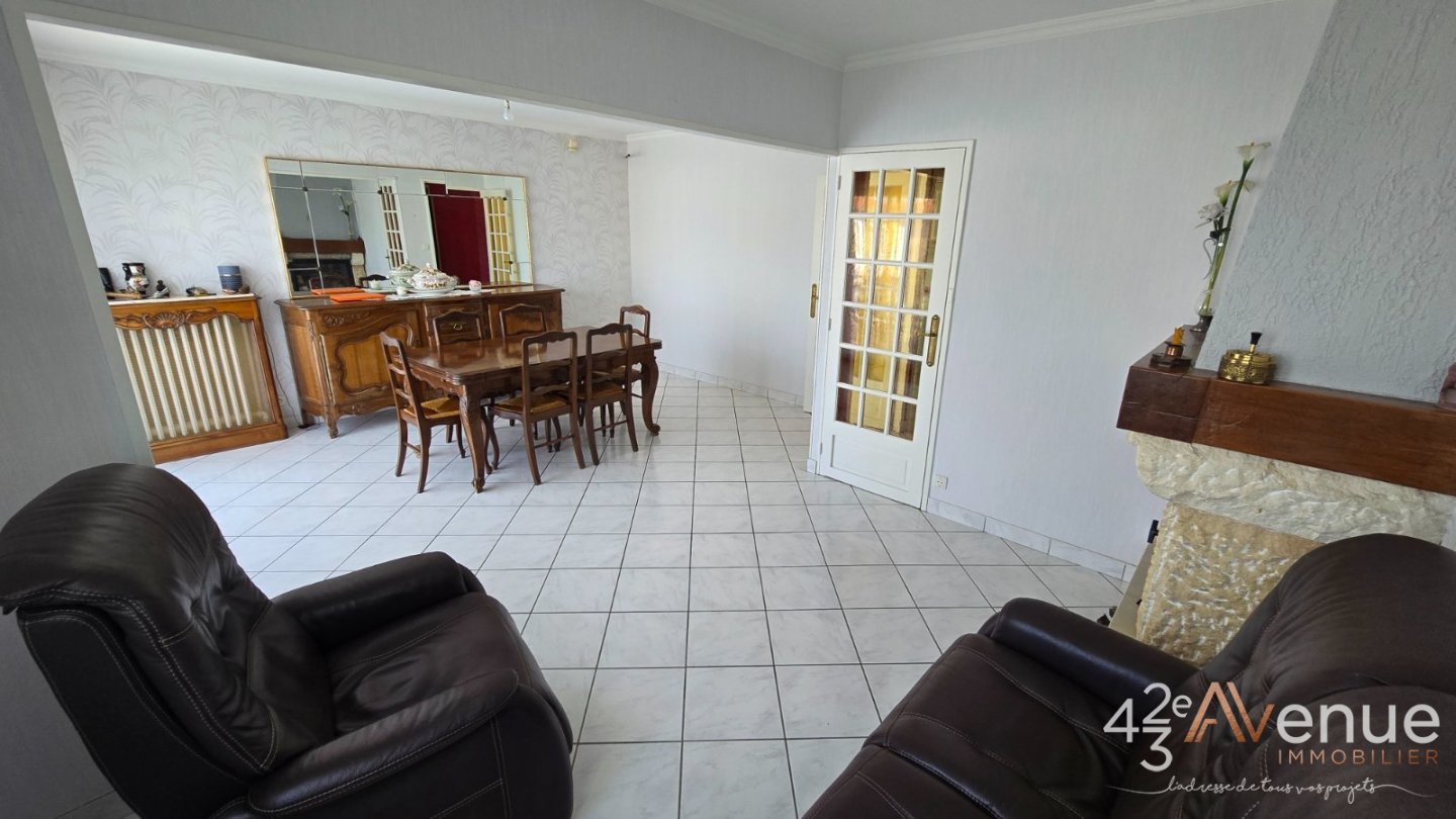 MAISON A VENDRE - ST GENEST LERPT - 67 m2 - 199�900�&euro;