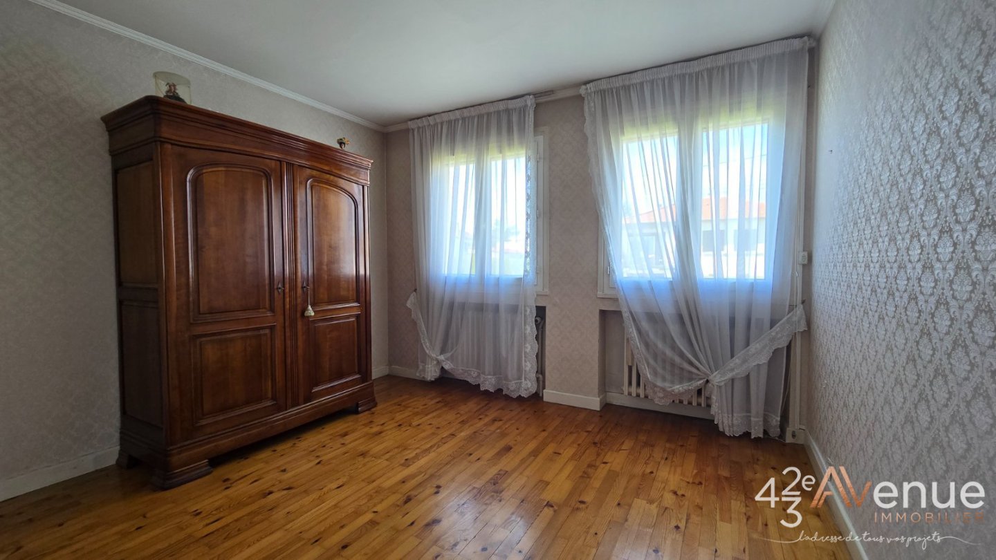 MAISON A VENDRE - ST GENEST LERPT - 67 m2 - 199�900�&euro;