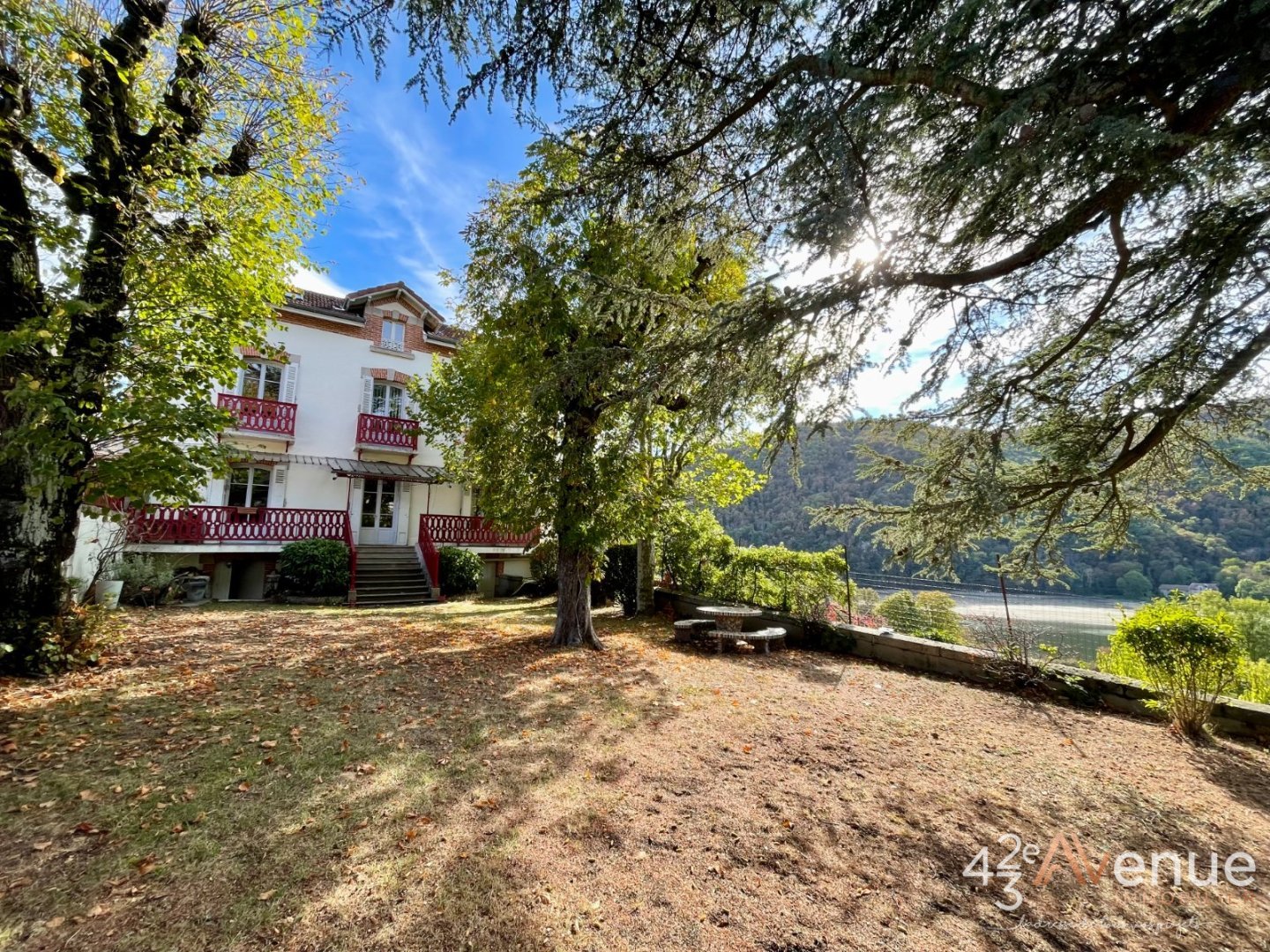MAISON A VENDRE - ST PAUL EN CORNILLON - 269.02 m2 - 500 000 &euro;