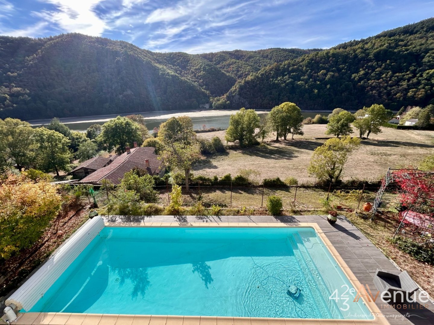 MAISON A VENDRE - ST PAUL EN CORNILLON - 269.02 m2 - 500 000 &euro;