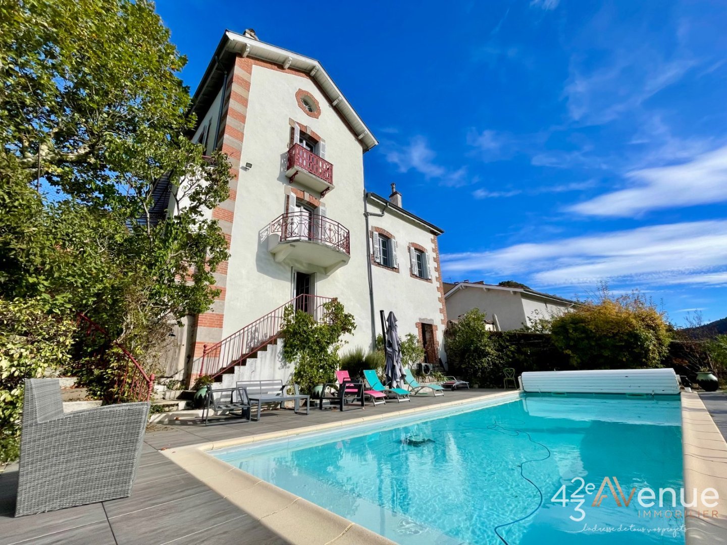 MAISON A VENDRE - ST PAUL EN CORNILLON - 269.02 m2 - 500 000 &euro;