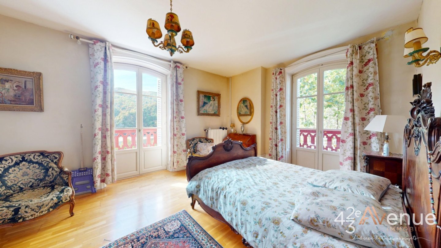 MAISON A VENDRE - ST PAUL EN CORNILLON - 269.02 m2 - 500 000 &euro;