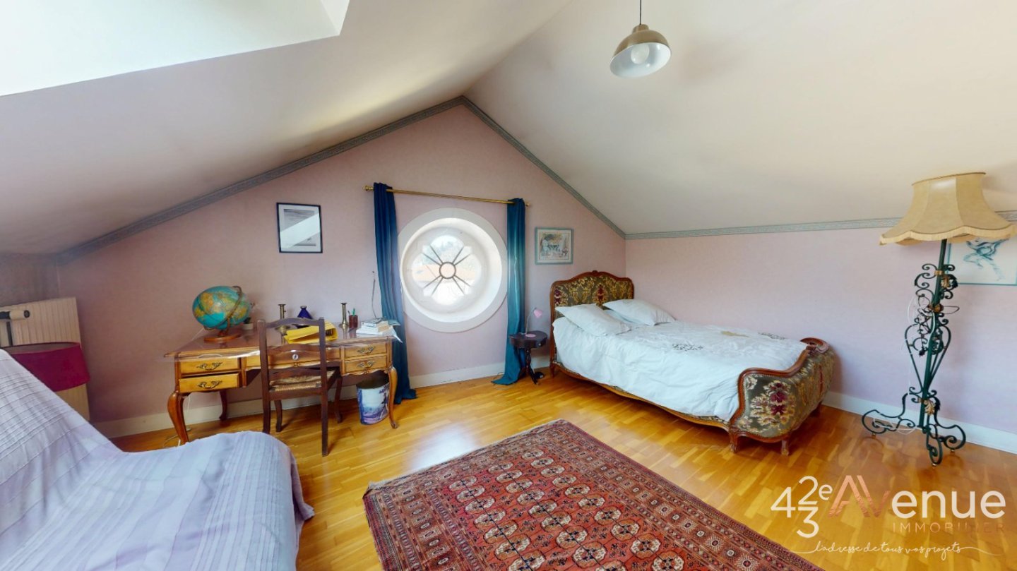 MAISON A VENDRE - ST PAUL EN CORNILLON - 269.02 m2 - 500 000 &euro;