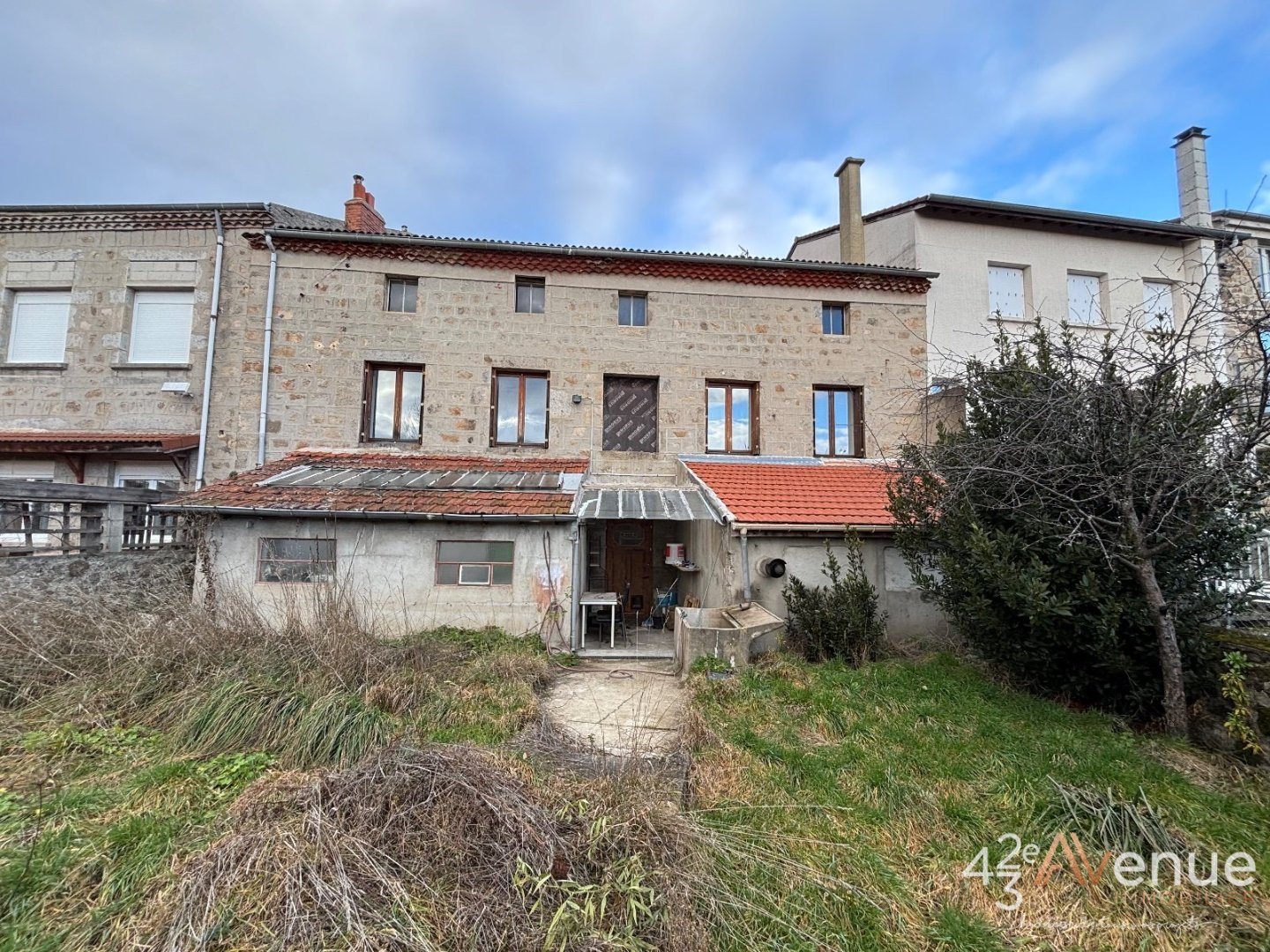 MAISON A VENDRE - STE SIGOLENE - 136.77 m2 - 180 000 &euro;
