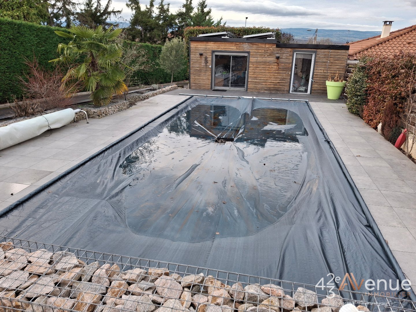 MAISON A VENDRE - SURY LE COMTAL - 161 m2 - 385�000�&euro;