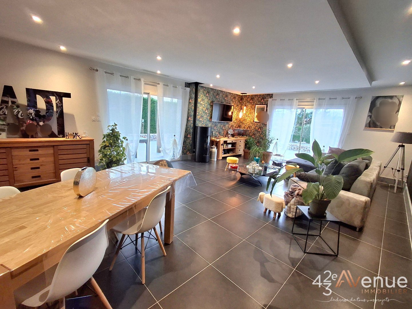 MAISON A VENDRE - SURY LE COMTAL - 161 m2 - 385�000�&euro;