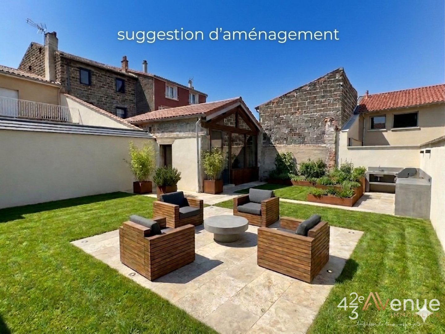 MAISON A VENDRE - SURY LE COMTAL - 173.45 m2 - 240 000 &euro;