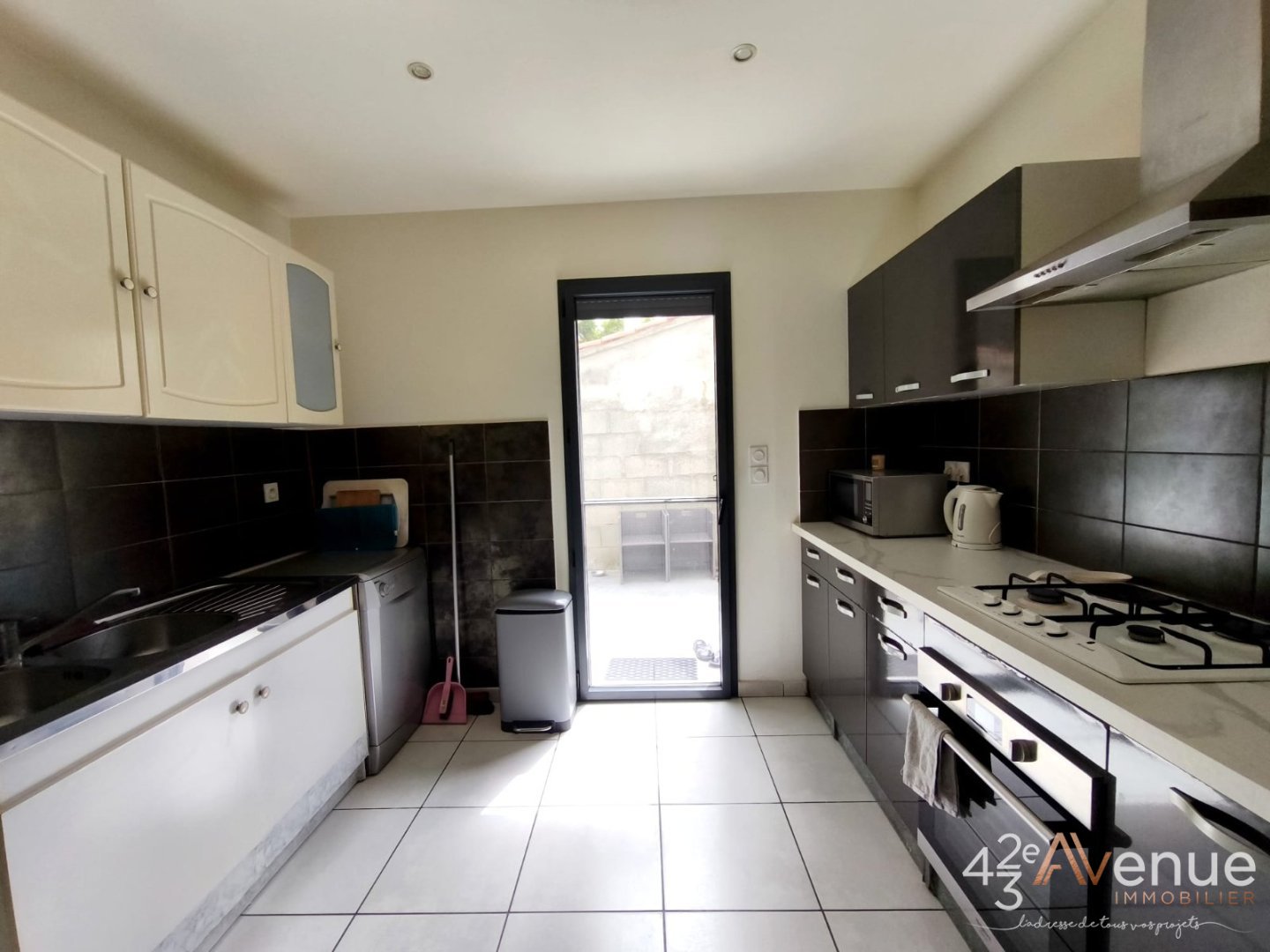 MAISON A VENDRE - SURY LE COMTAL - 120 m2 - 265 000 &euro;
