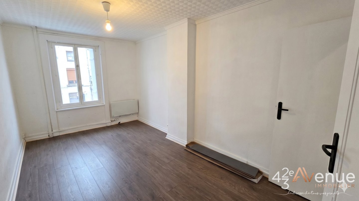 MAISON A VENDRE - SURY LE COMTAL - 84 m2 - 99 000 &euro;