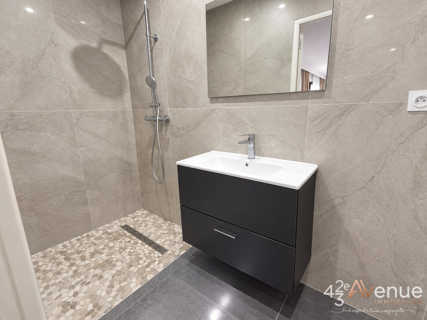MAISON A VENDRE - SURY LE COMTAL - 150 m2 - 259 000 &euro;