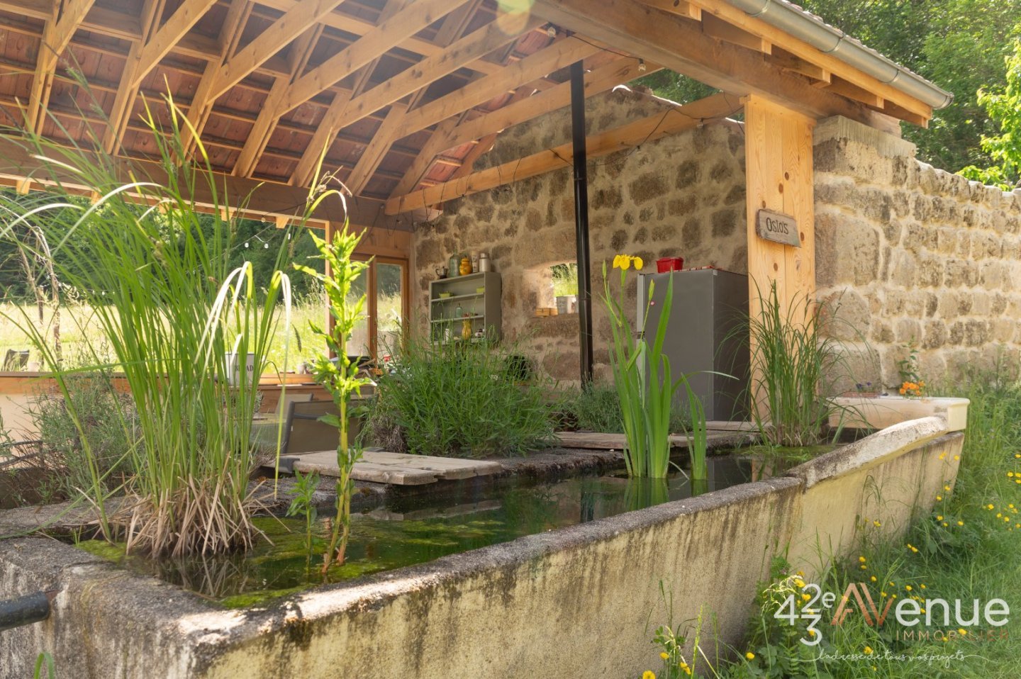 Corps de ferme en pierre - TENCE - 338 m2 - 540 000 &euro;