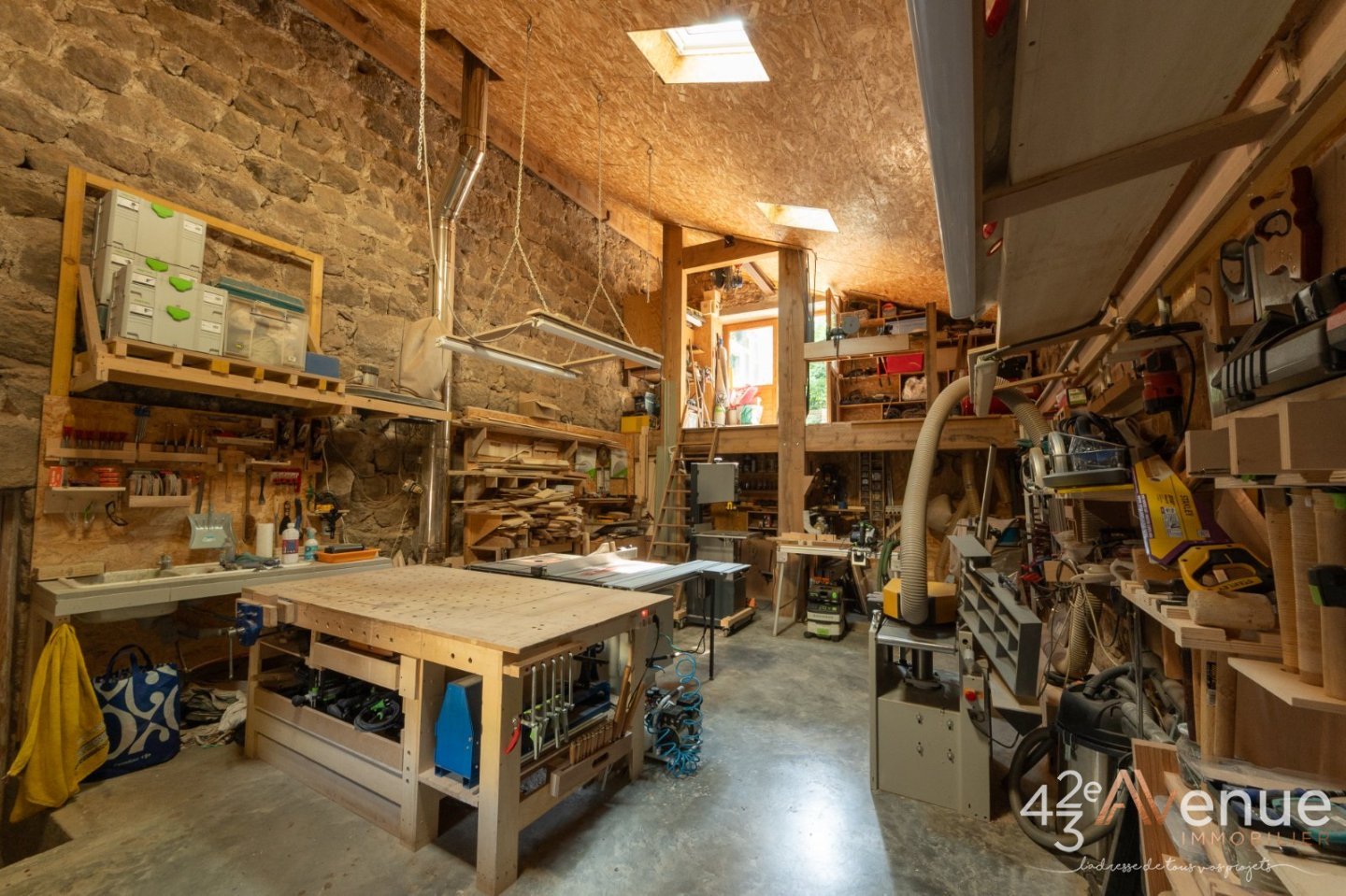 Corps de ferme en pierre - TENCE - 338 m2 - 540 000 &euro;