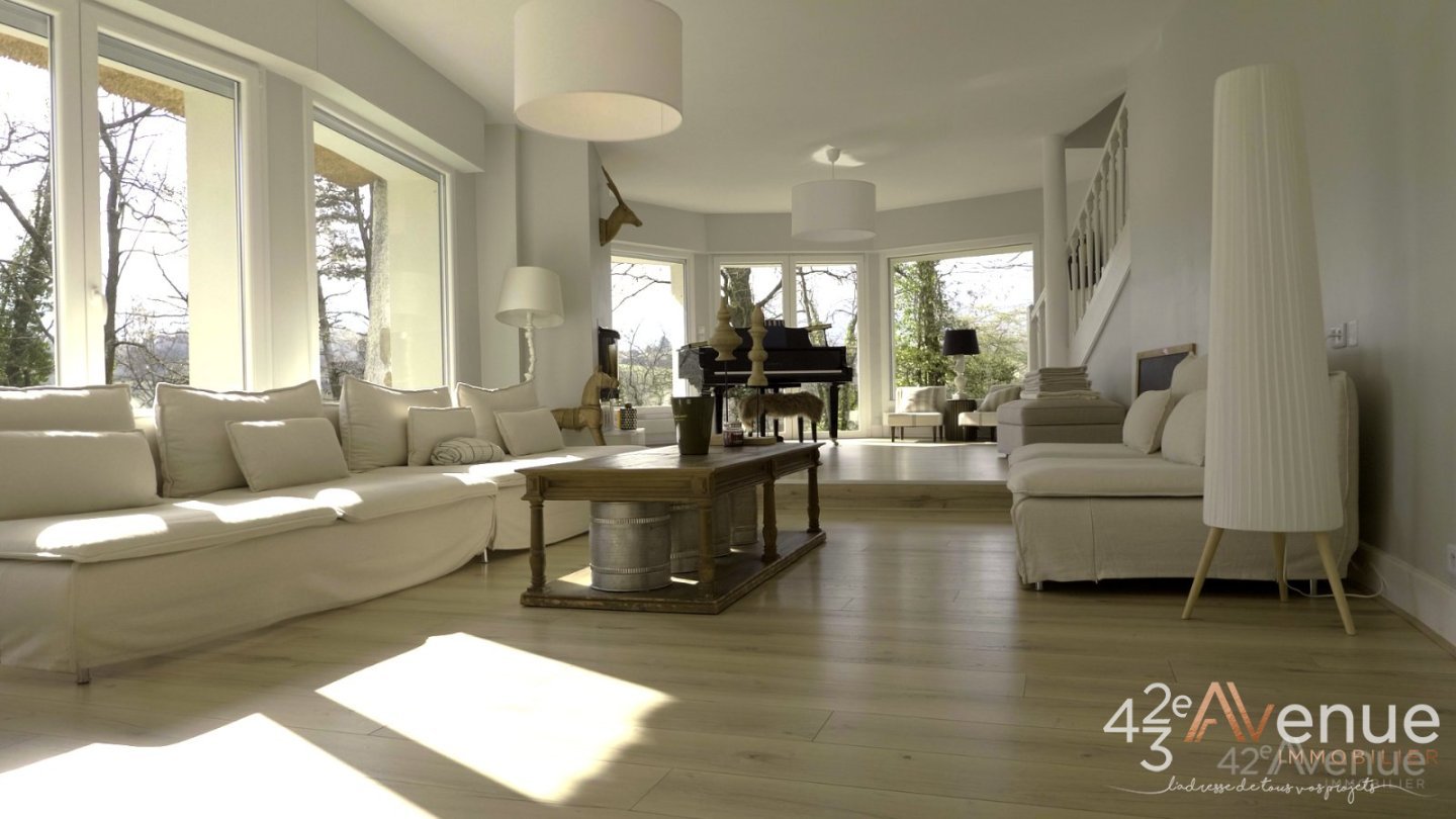 MAISON A VENDRE - UNIEUX - 250 m2 - 749�000�&euro;