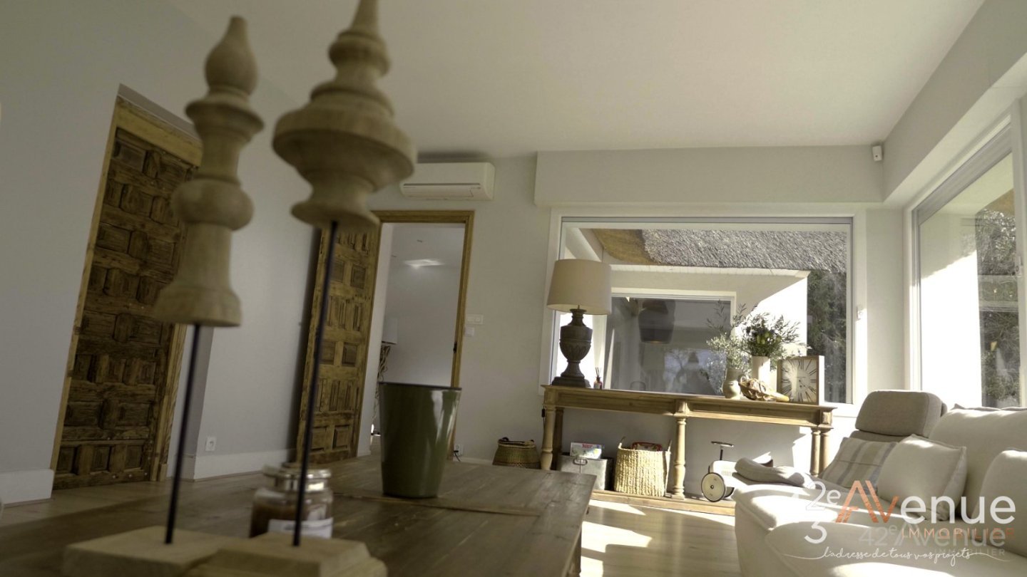 MAISON A VENDRE - UNIEUX - 250 m2 - 749�000�&euro;