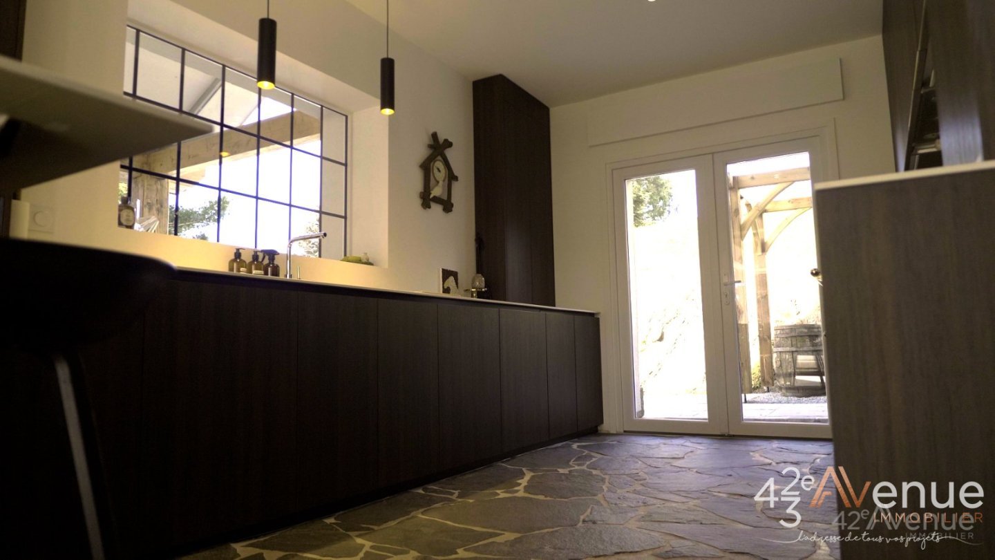 MAISON A VENDRE - UNIEUX - 250 m2 - 749�000�&euro;