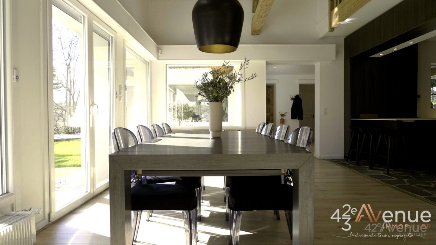 MAISON A VENDRE - UNIEUX - 250 m2 - 749�000�&euro;