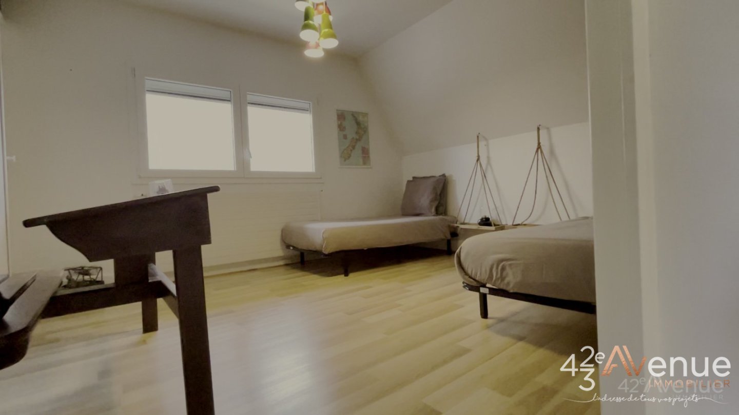 MAISON A VENDRE - UNIEUX - 250 m2 - 749�000�&euro;