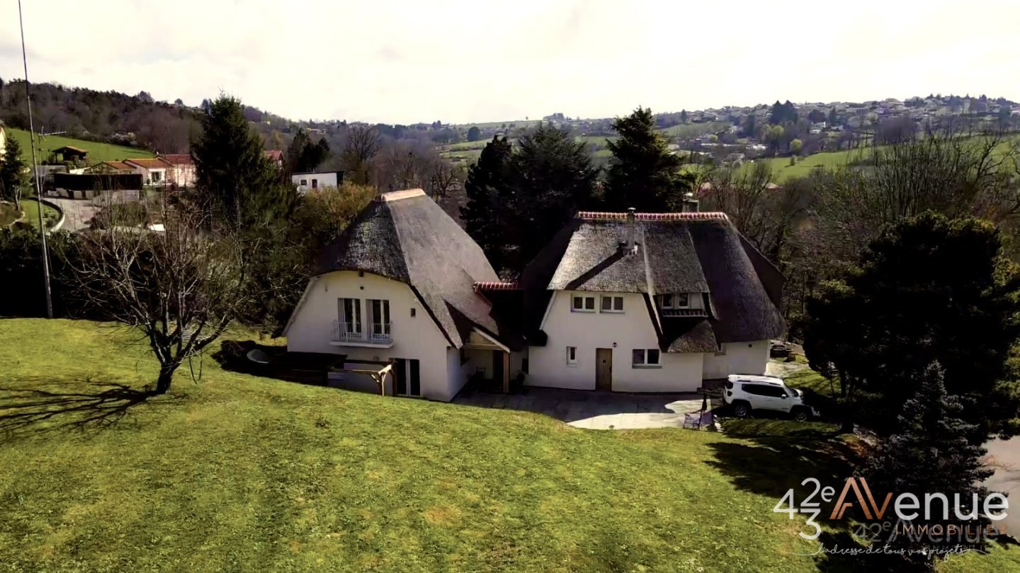 MAISON A VENDRE - UNIEUX - 250 m2 - 749�000�&euro;