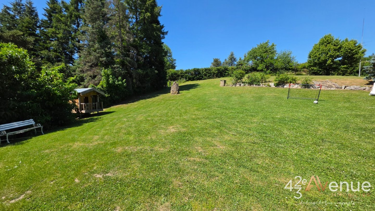 MAISON A VENDRE - UNIEUX - 250 m2 - 719 000 &euro;