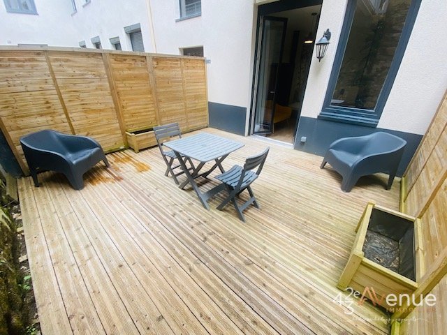 Studio avec terrasse A LOUER - ST ETIENNE ALBERT THOMAS - 18.63 m2 - 433 &euro; charges comprises par mois