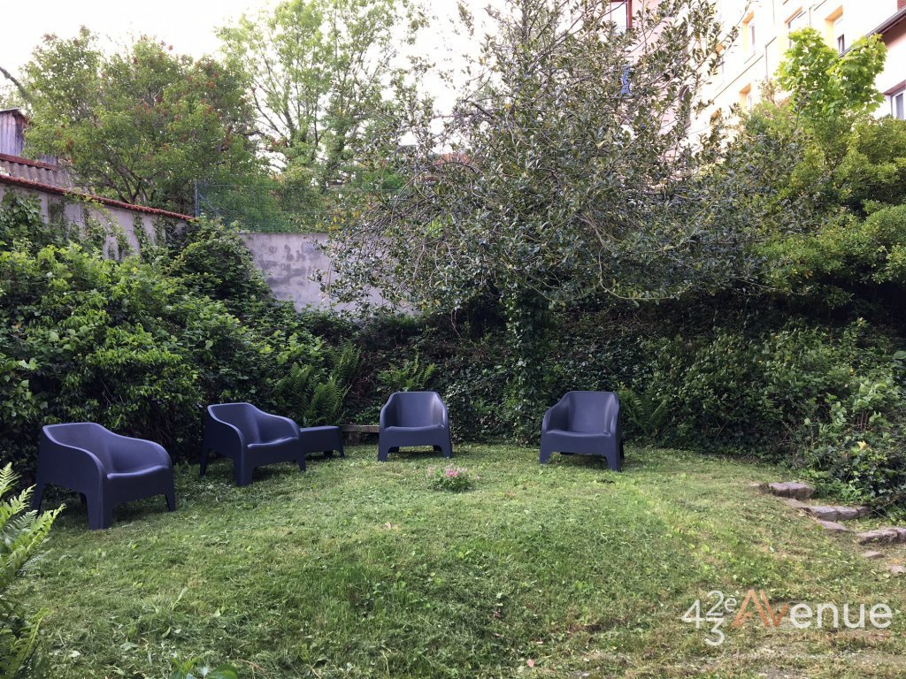 STUDIO A LOUER - ST ETIENNE BELLEVUE/LA RIVIERE - 16.74 m2 - 310�&euro; charges comprises par mois