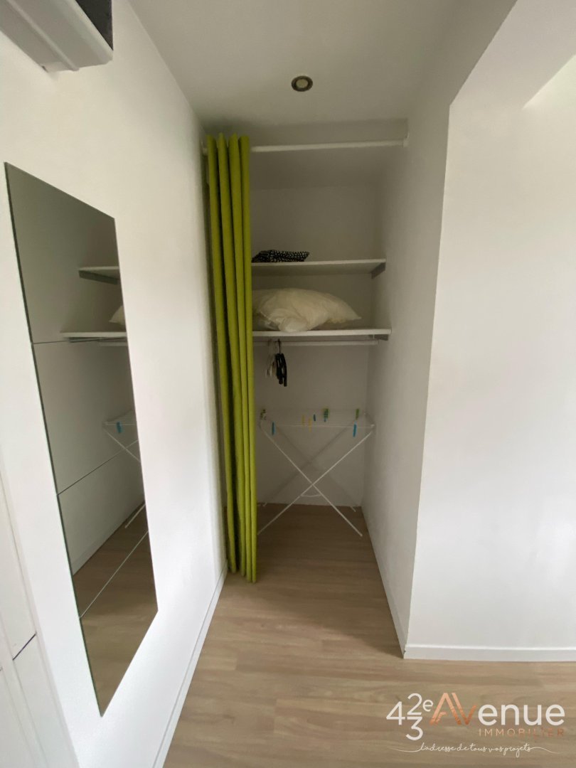STUDIO - ST ETIENNE BELLEVUE - 29.51 m2 - LOU&Eacute;