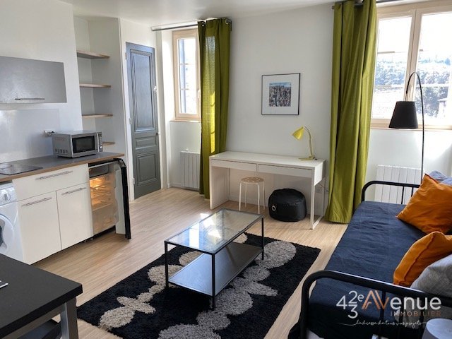 STUDIO - ST ETIENNE BELLEVUE - 27.1 m2 - LOU&Eacute;