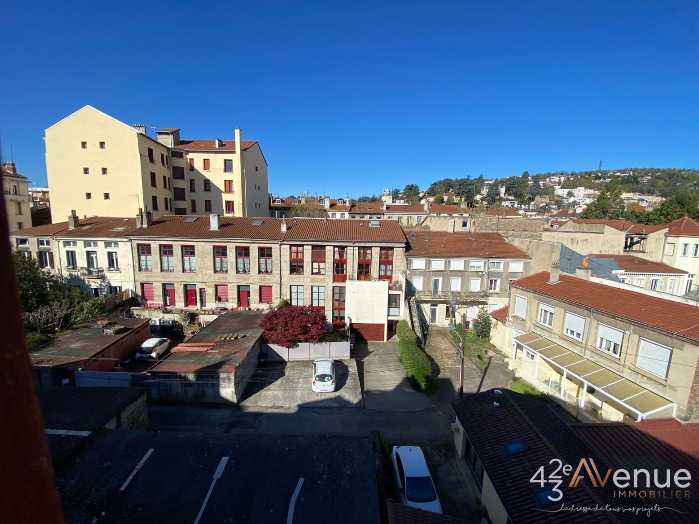 STUDIO A LOUER - ST ETIENNE CARNOT/JEAN JAURES/JACQUARD - 27.23 m2 - 270 &euro; charges comprises par mois