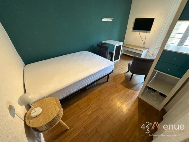 STUDIO MEUBLE A LOUER - ST ETIENNE CHAVANELLE/MARTYRS DE VINGRE - 18.6 m2 - 350 &euro; charges comprises par mois