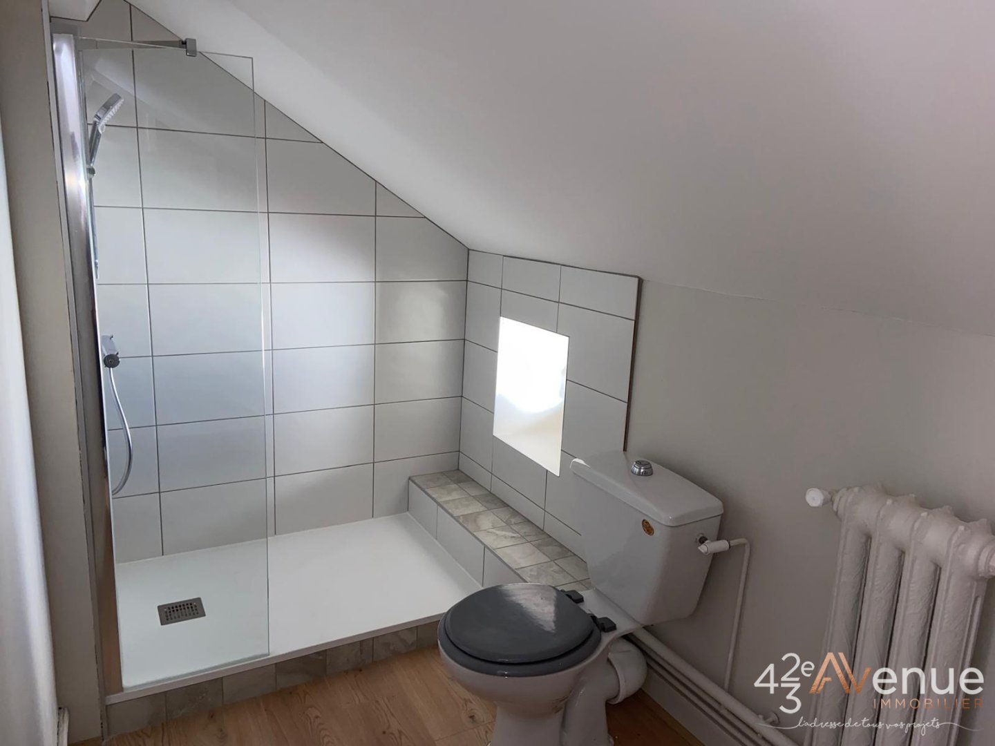 STUDIO A LOUER - ST ETIENNE CRET DE ROCH - 19.43 m2 - 410 &euro; charges comprises par mois