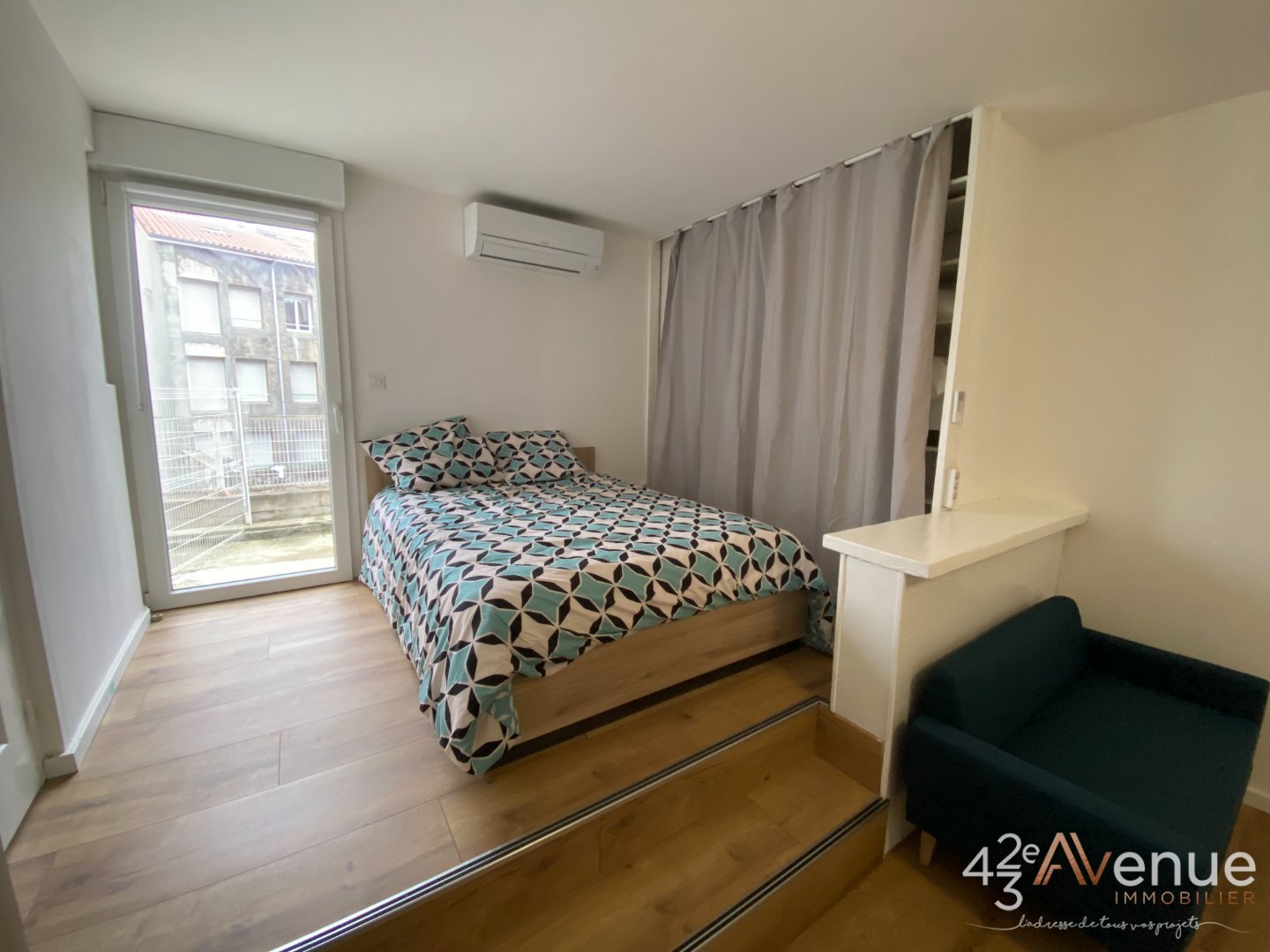 STUDIO A LOUER - ST ETIENNE FAC TREFILERIE/CENTRE II - 28.2 m2 - 420�&euro; charges comprises par mois