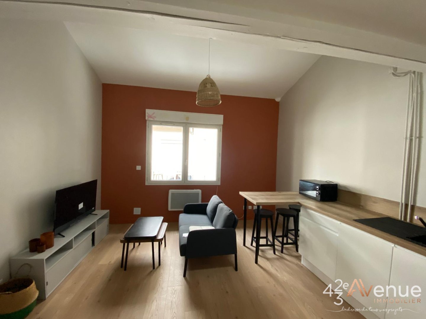 STUDIO A LOUER - ST ETIENNE HYPER CENTRE/DORIAN - 29.13 m2 - 470�&euro; charges comprises par mois