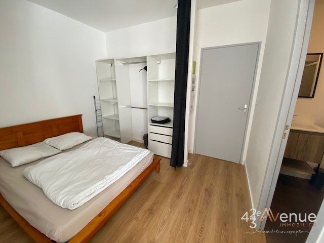 Studio Meublé A LOUER - ST ETIENNE JACQUARD/JEAN JAURES - 24.32 m2 - 400 &euro; charges comprises par mois