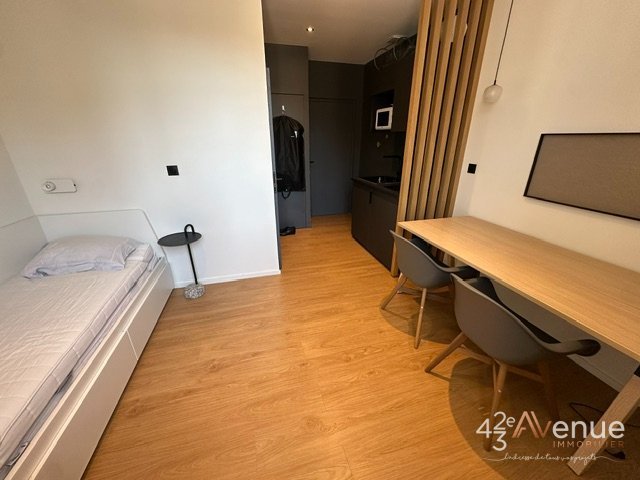 Studio Meublé A LOUER - ST ETIENNE Libération/Dorian - 17.45 m2 - 430 &euro; charges comprises par mois