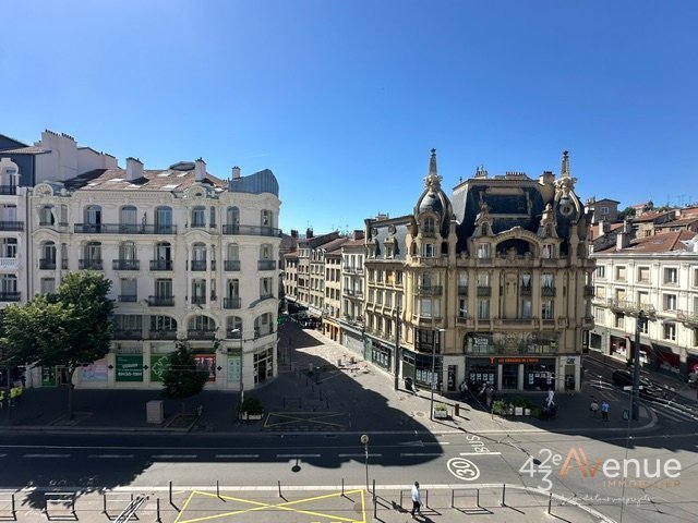 Studio Meublé A LOUER - ST ETIENNE Libération/Dorian - 17.45 m2 - 430 &euro; charges comprises par mois
