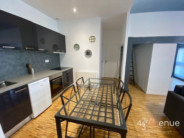 STUDIO A LOUER - ST ETIENNE ROND POINT/METARE - 43.95 m2 - 570 &euro; charges comprises par mois