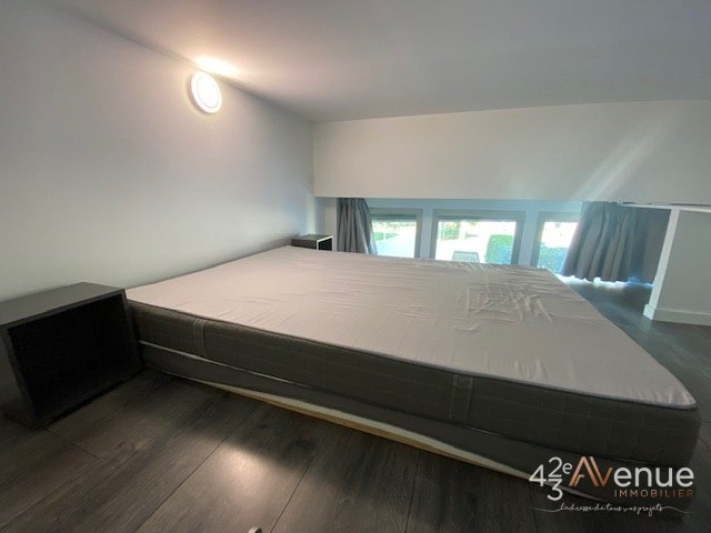 STUDIO A LOUER - ST ETIENNE ROND POINT/METARE - 43.95 m2 - 570 &euro; charges comprises par mois