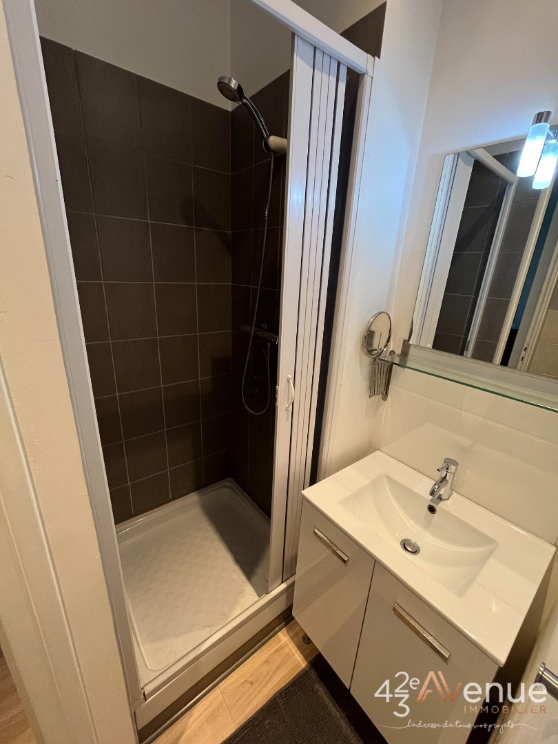 STUDIO A LOUER - ST ETIENNE SOLAURE/BELLEVUE - 27.06 m2 - 400�&euro; charges comprises par mois