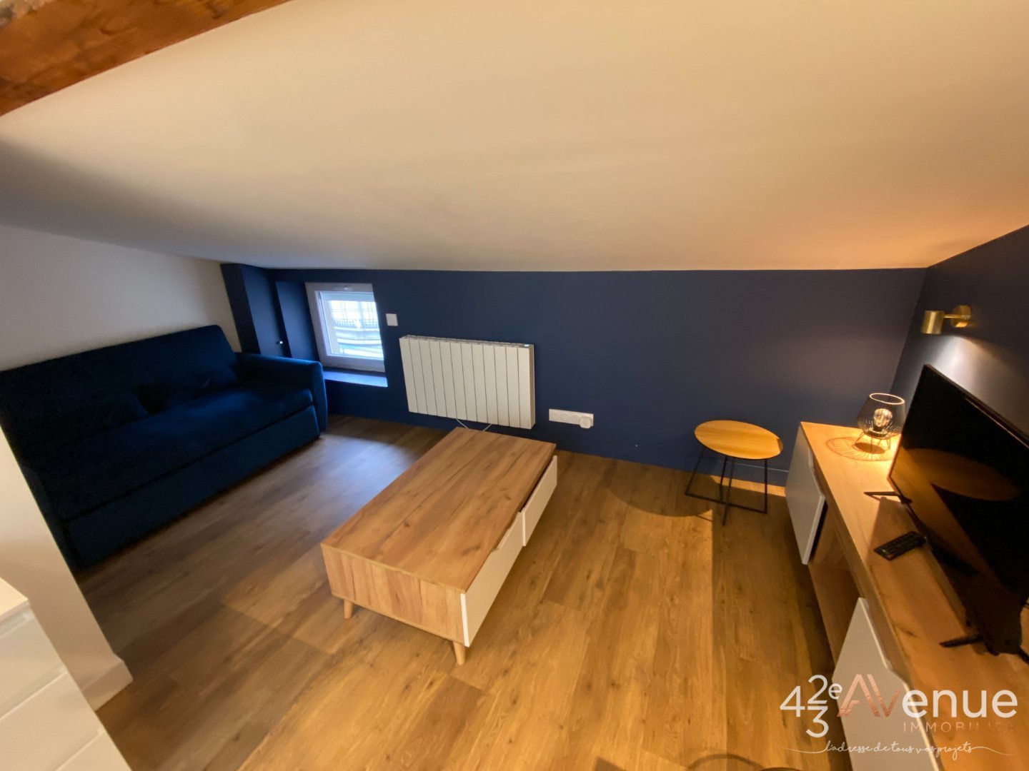 STUDIO A LOUER - ST ETIENNE TREFILERIE/CENTRE II - 21.5 m2 - 350 &euro; charges comprises par mois