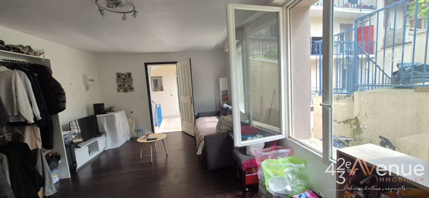 STUDIO A VENDRE - LA RICAMARIE - 23.45 m2 - 29 000 &euro;