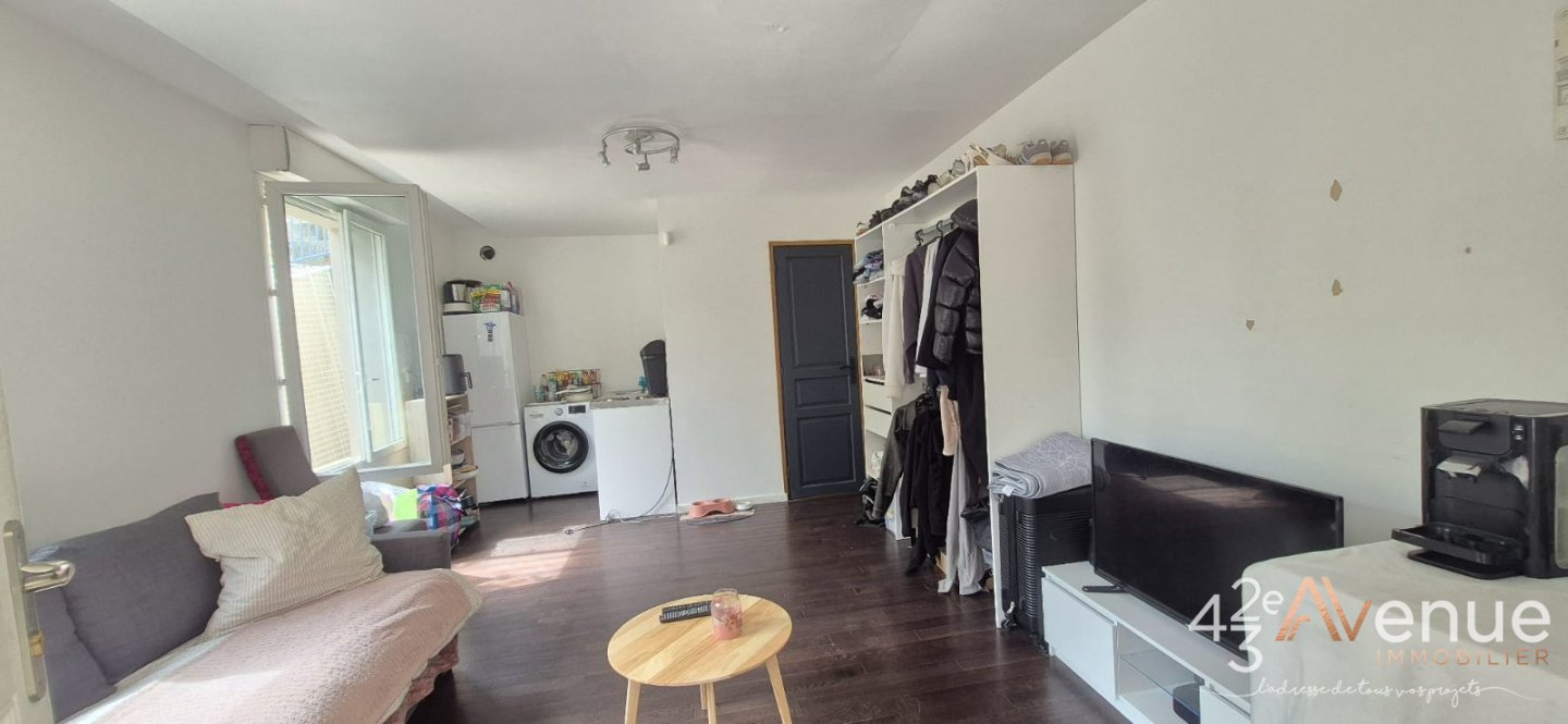 STUDIO A VENDRE - LA RICAMARIE - 23.45 m2 - 29 000 &euro;