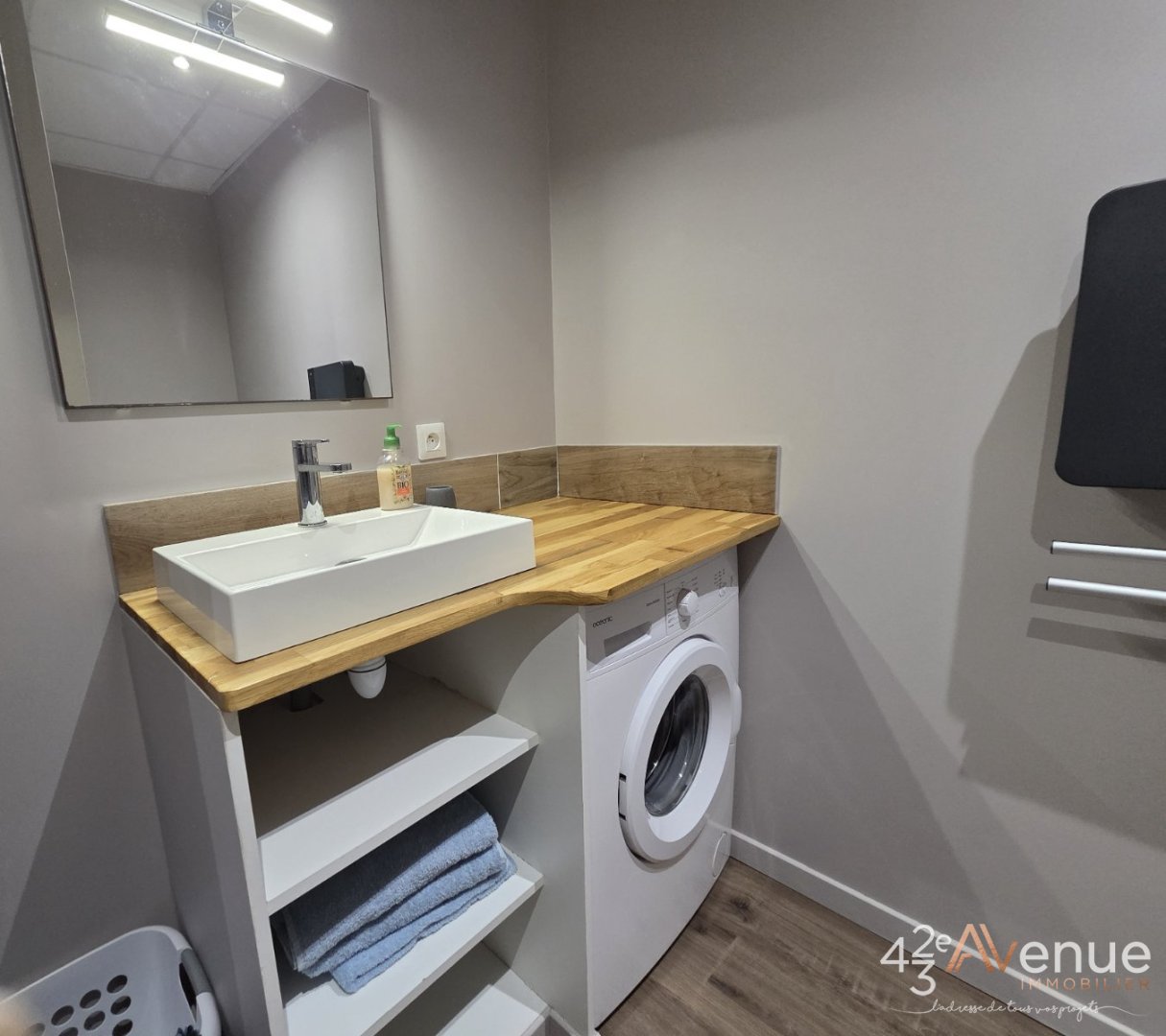 STUDIO A VENDRE - ST ETIENNE CENTRE VILLE - 23.67 m2 - 45 000 &euro;